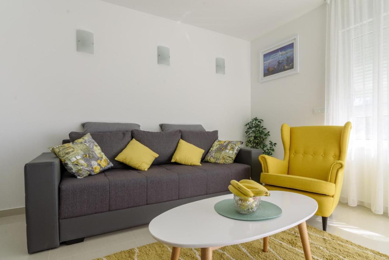 Apartment S-7 Trogir Exteriör bild