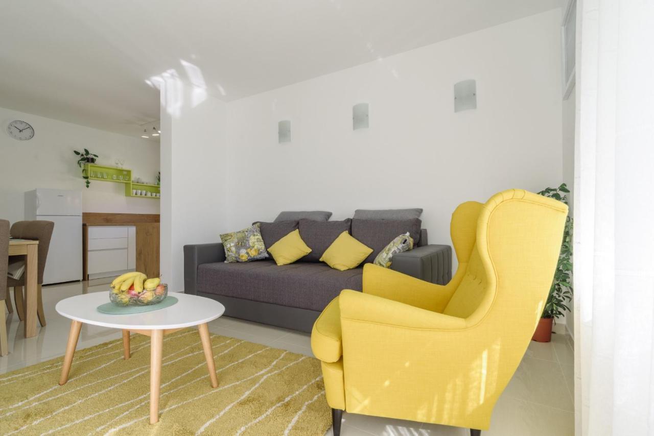 Apartment S-7 Trogir Exteriör bild