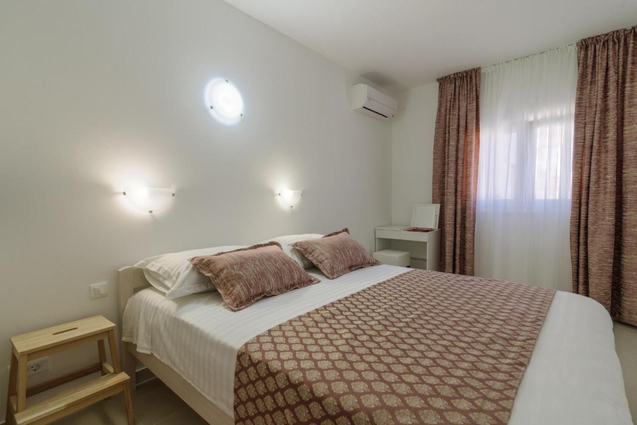 Apartment S-7 Trogir Exteriör bild